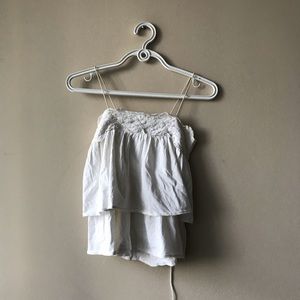 Tiered topdoyble retired too with back strong